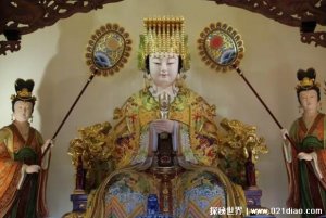 ​王母娘娘和玉皇大帝的关系，不是夫妻而是同事关系(各有配偶)
