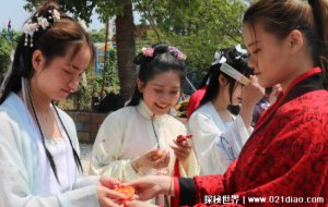 ​上巳节的风俗是什么，结伴春游在河边沐浴(来源一种巫术活动)