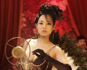 ​女星真实胸围大pk 娱乐圈美女明星胸围波澜起伏