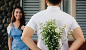 ​告白气球歌词表达什么(女人告白气球表达什么情感)