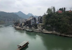 ​沈从文边城在哪里（沈从文笔下的边城是凤凰古城吗）