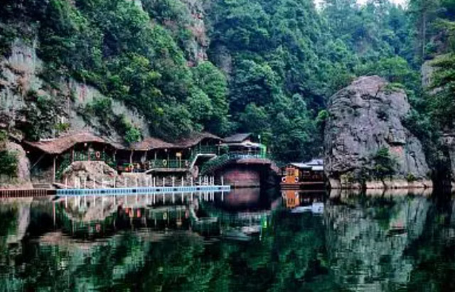 张家界旅游有哪些好玩的地方 张家界超好玩的九个旅游景点排行榜