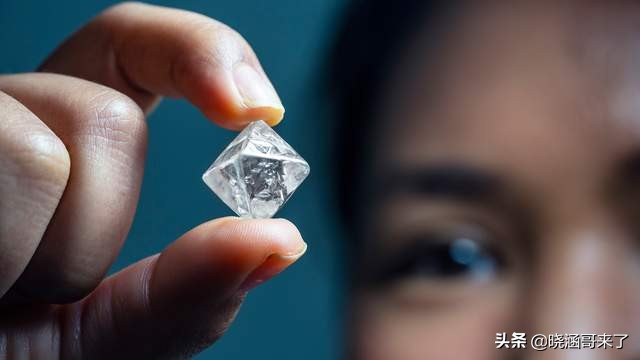 世界第一巨钻库里南，重3160.7克拉，发现于南非，后惨被切割