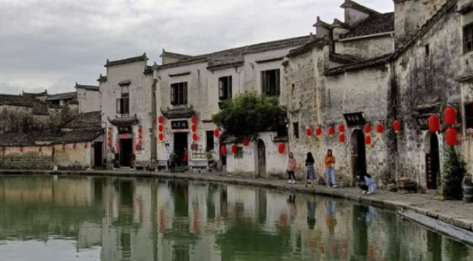 中国现存的历史古镇古村落有哪些（中国的十大著名古村落）