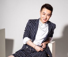 ​《有人》这首歌表达的什么意思 一个叫丫蛋蛋的女生唱的