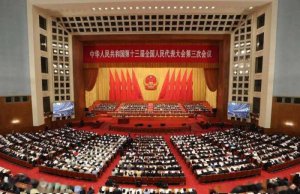 ​老婆在婚内出轨属什么罪（婚内出轨行为有可能会坐牢吗）