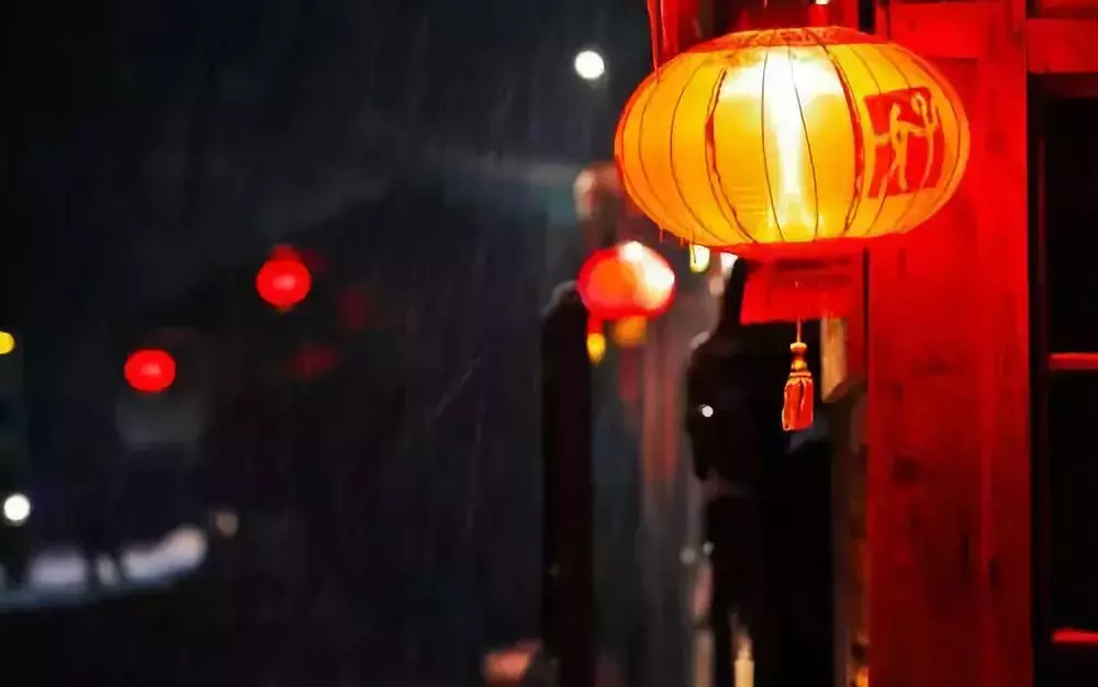 灯笼的寓意和象征（古老的中国传统工艺品介绍）