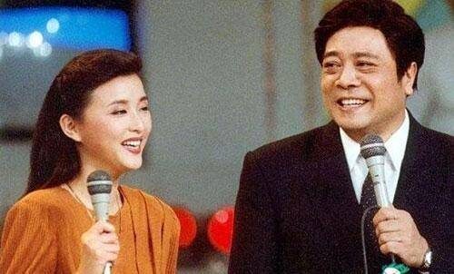 十大著名春晚主持人(10位央视春晚美女主持)插图15