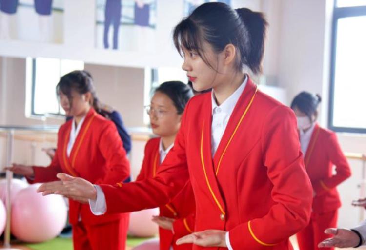 地铁离职率为什么那么高「曾经倍受青睐的地铁岗位为何门槛越来越低离职率也逐渐上升」