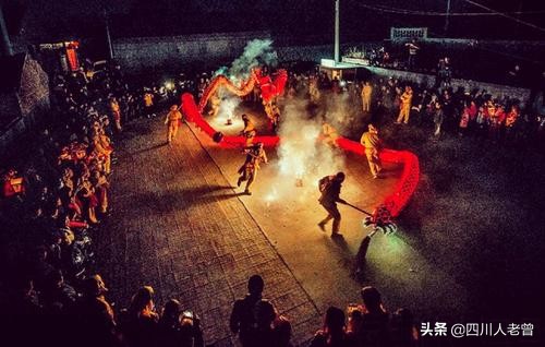 四川春节的风俗有哪些（四川人农历正月到腊月习俗一览）