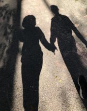 ​夫妻两人长时间分居生活(夫妻长期分居的后果)