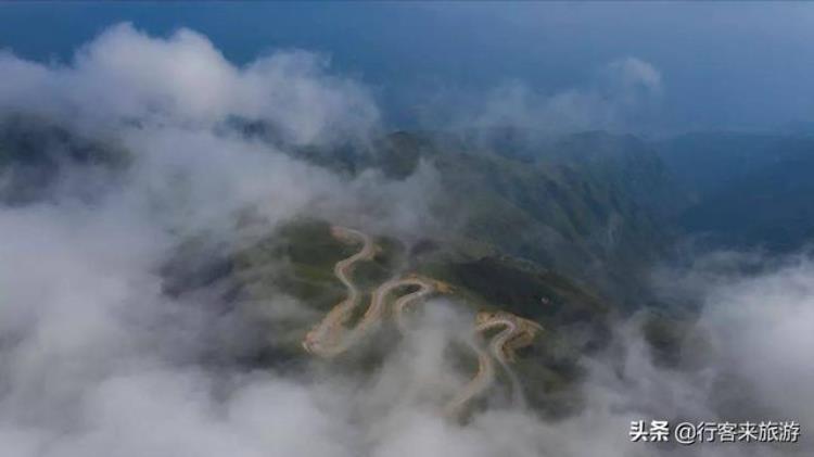 云南马楠云上草原旅游公司「云南旅游新猎奇马楠云上草原自驾游营地摄影自驾爱好者的天堂」