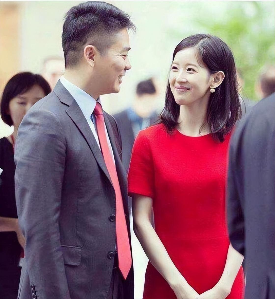 刘强东与奶茶为什么离了婚（章泽天原谅丈夫刘强东出轨）