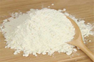 ​怎么利用过期的蛋糕粉 鞋子磨脚可以用蛋糕粉解决
