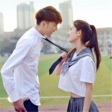 ​女生怎么委婉说喜欢他，巧妙的告诉对方喜欢他
