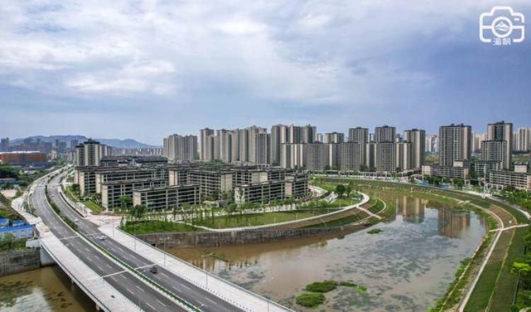 重庆为何喜欢将地铁修在偏僻的无人区最大的楼盘却至今不通地铁