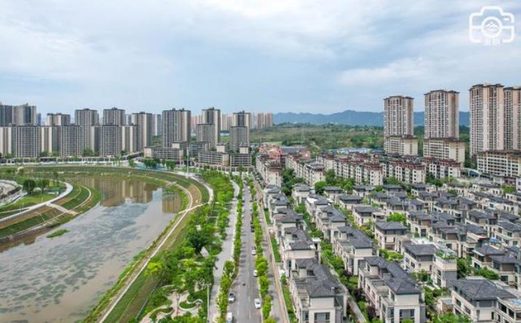 重庆为何喜欢将地铁修在偏僻的无人区最大的楼盘却至今不通地铁
