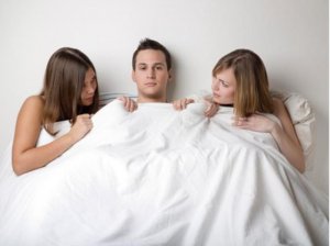 ​男人怎样算是精神出轨（如何判断男人精神出轨）