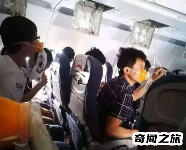 2018年5月14日川航迫降（万米高空驾驶舱右侧风挡玻璃突然爆裂脱落）(15)_