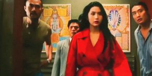 ​王晶拍她，连女人都被魅惑住 ·····