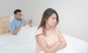 ​敏感的女生是什么样的(女孩性格敏感是怎么造成的)