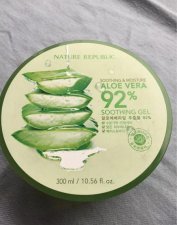 ​春天皮肤干燥起皮(皮肤干燥脱皮怎么办用什么补水办法)