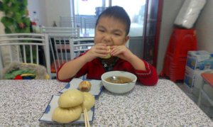 ​低碳英语作文（小学英语双语作文）
