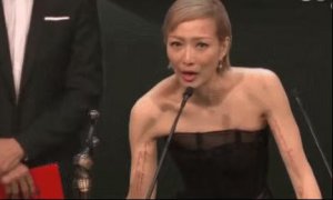 ​对不起，她被封神，不是「爽剧」