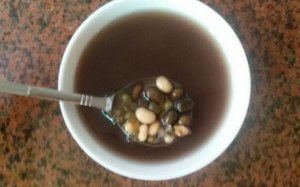 ​三豆饮不能随便喝，容易腹胀、腹痛（消化不良禁止食用）
