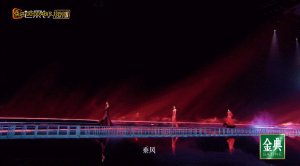 ​身材这么辣，这姐竟然 53 岁了？！