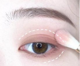 ​画眼影的重要技巧是什么(眼影只画眼尾的画法)