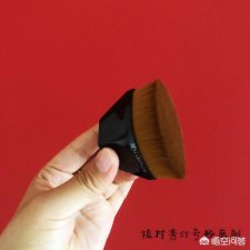 ​什么粉底刷最好用(粉底哪个牌子好用推荐)