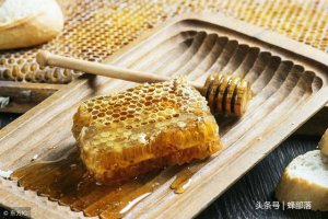 ​蜂蜡能吃吗嚼不烂(蜂蜡可以吃不)