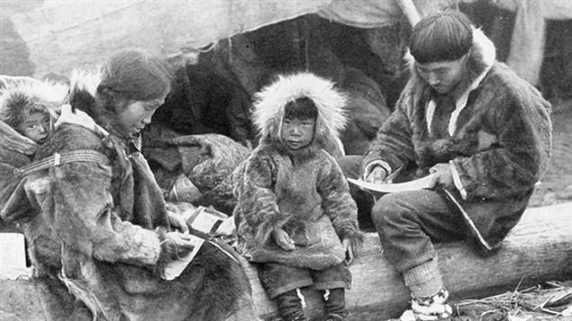 爱斯基摩人的生活(爱斯基摩人的生活方式有多野？)