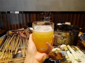 ​无醇啤酒是什么意思（无醇啤酒能开车吗）