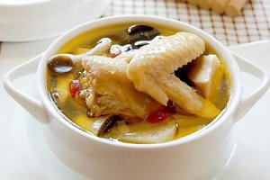 ​鸡汤怎么炖好喝又营养 煲汤技巧要把握好