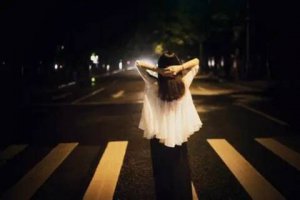 ​最打动人的爱情宣言短句(爱情宣言经典短句)