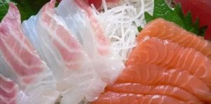​吃生鱼片蘸醋能消灭寄生虫吗（吃生鱼片蘸芥末能）