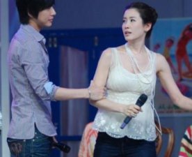 ​朴海镇和李泰兰结婚了吗 结婚照戏做宣传罢了