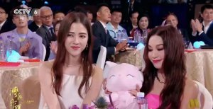 ​花 30 亿洗白一个女人，值吗？