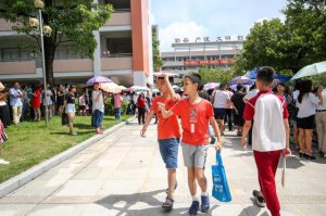 ​西南模范中学小升初有什么要求（各招756人三中附中）