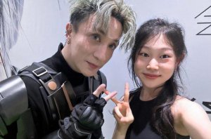 ​小沈阳晒女儿与薛之谦合照 被赞越来越漂亮