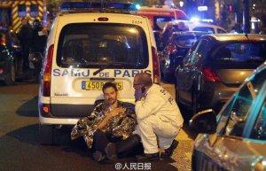 ​为了统治世界，7 岁孩子排队去当人体炸弹