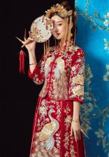 ​中式婚礼礼服太美了（中式婚礼的礼服虽然好看）