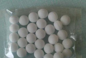 ​樟脑丸有毒,樟脑球有毒吗对人体有没有危害