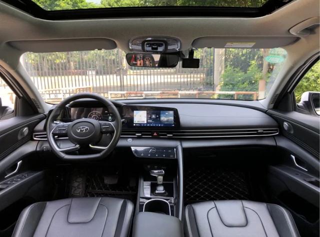 北京现代伊兰特悦动（看着满大街的现代出租车）(3)