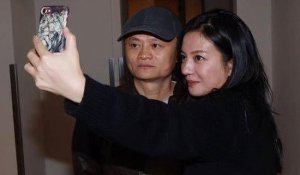 ​马云和赵薇匹配是果然吗，假的_二人是很佳的伙伴也是交易同陪