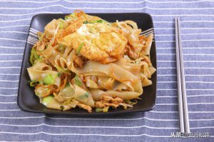 ​鲜粉皮炒鸡蛋家常做法（粉皮炒鸡蛋滑嫩鲜香）