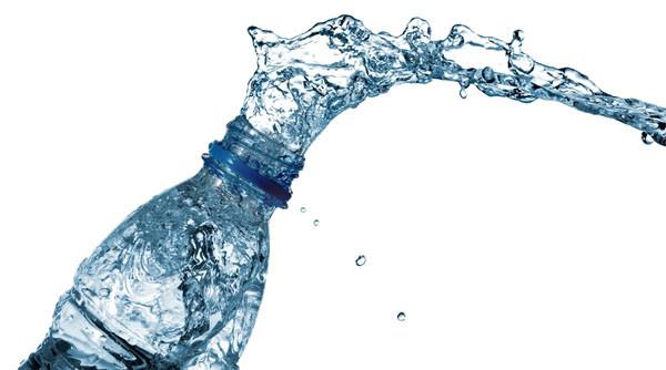 市面上碱性矿泉水有哪些（弱碱性矿泉水还有什么）(1)