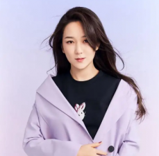 ​歌手龙梅子最好听的歌曲有哪些，歌手龙梅子的个人资料简介